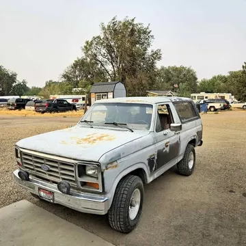 1985 Ford Bronco XLT Eddie Bauer Edition