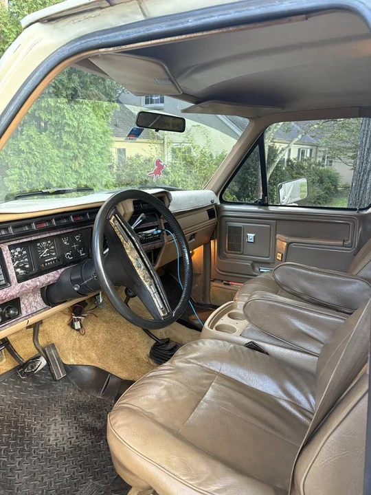 1985 Ford Bronco 3rd Gen - Image 2 of 13