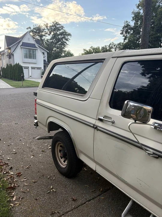 1985 Ford Bronco 3rd Gen - Image 9 of 13