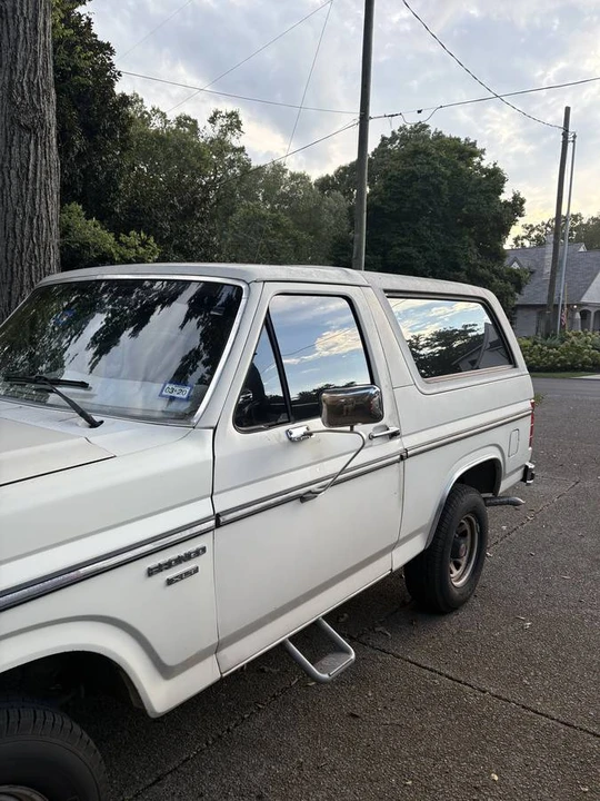 1985 Ford Bronco 3rd Gen - Image 6 of 13