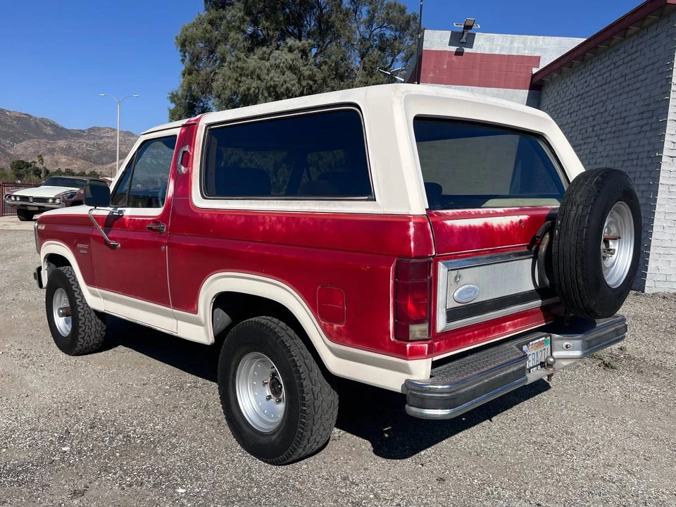 1985 Ford Bronco 3rd Gen - Image 8 of 24