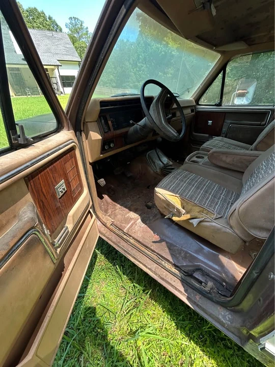 1985 Ford Bronco 3rd Gen - Image 6 of 10