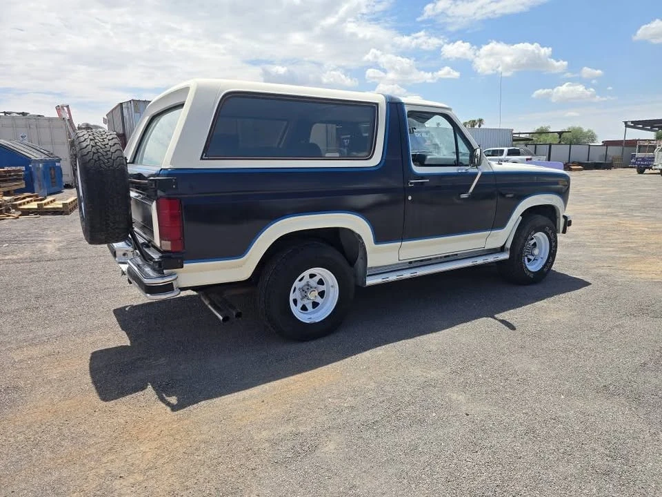 1985 Ford Bronco 3rd Gen - Image 2 of 9