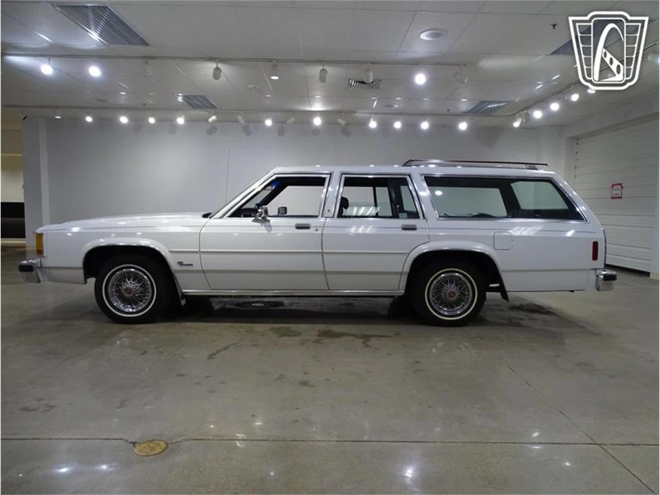 1985 Ford Crown Victoria - Image 6 of 31