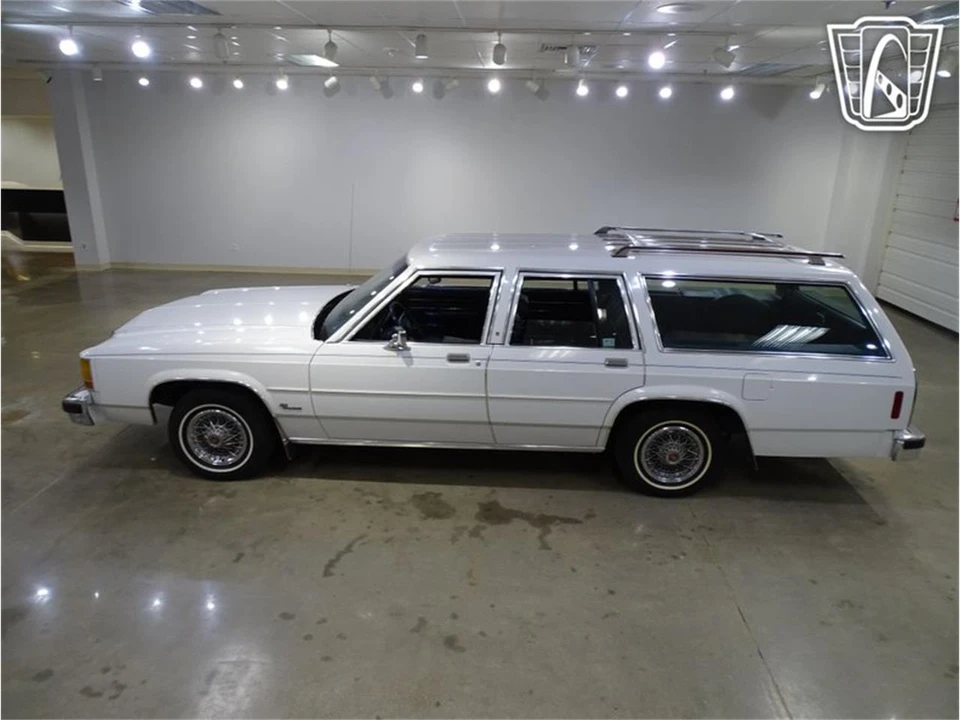 1985 Ford Crown Victoria - Image 5 of 31