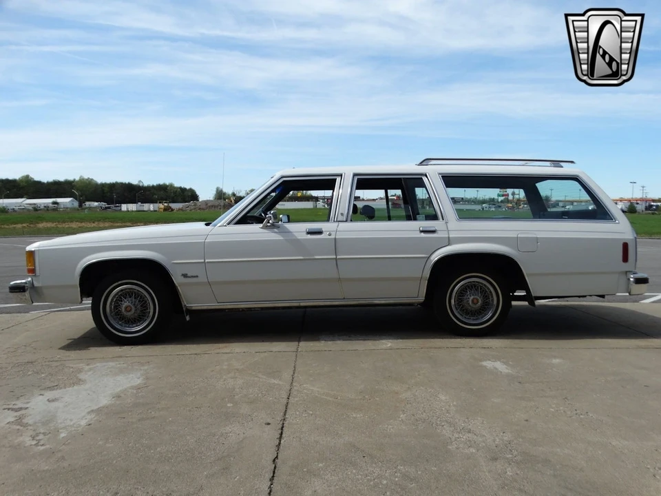 1985 Ford Country Squire - Image 5 of 21