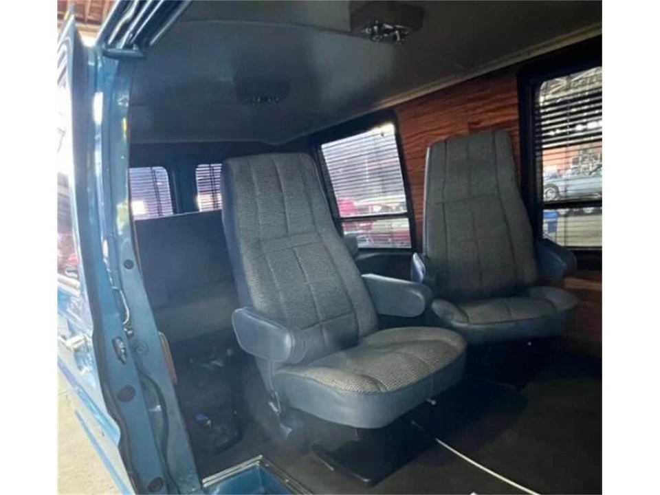 1985 Ford Econoline Van - Image 4 of 30
