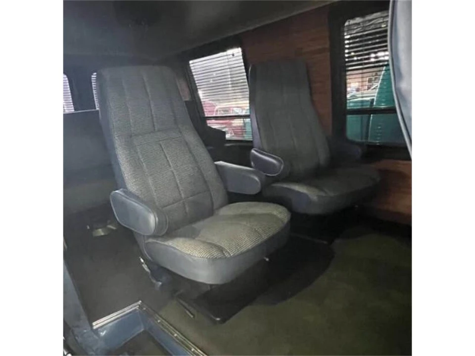 1985 Ford Econoline Van - Image 3 of 30