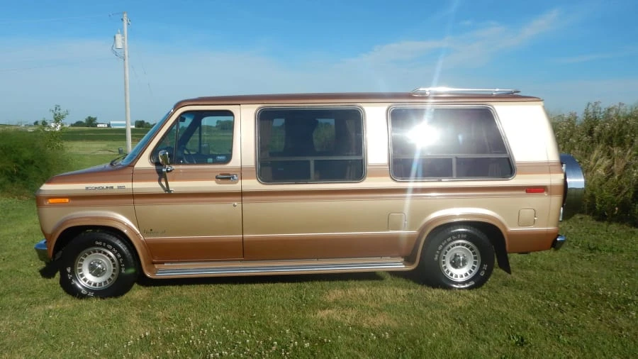 1985 Ford Econoline Van - Image 8 of 13