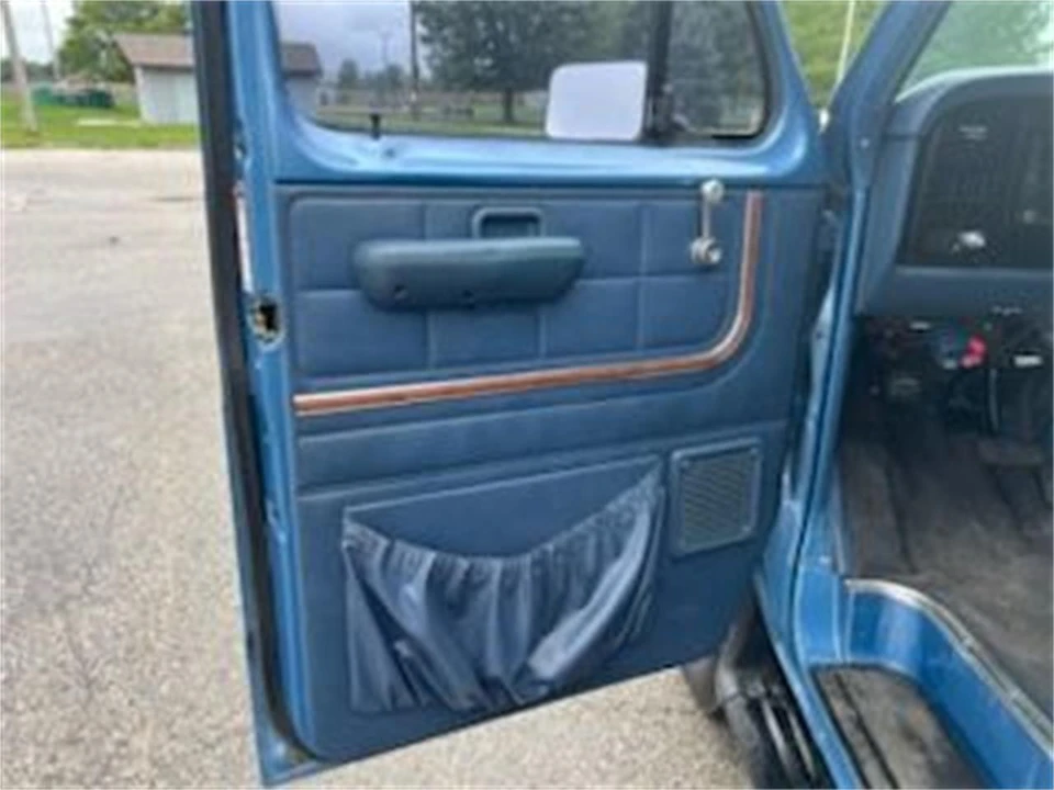 1985 Ford Econoline Van - Image 8 of 17