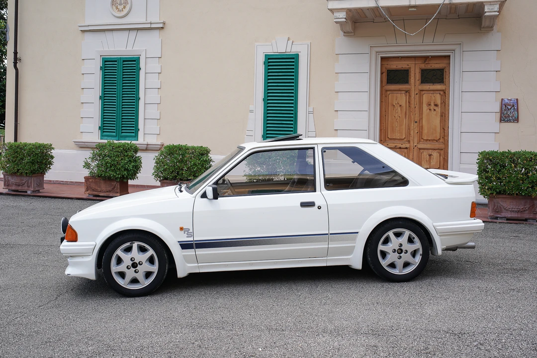 1985 Ford Escort - Image 14 of 21