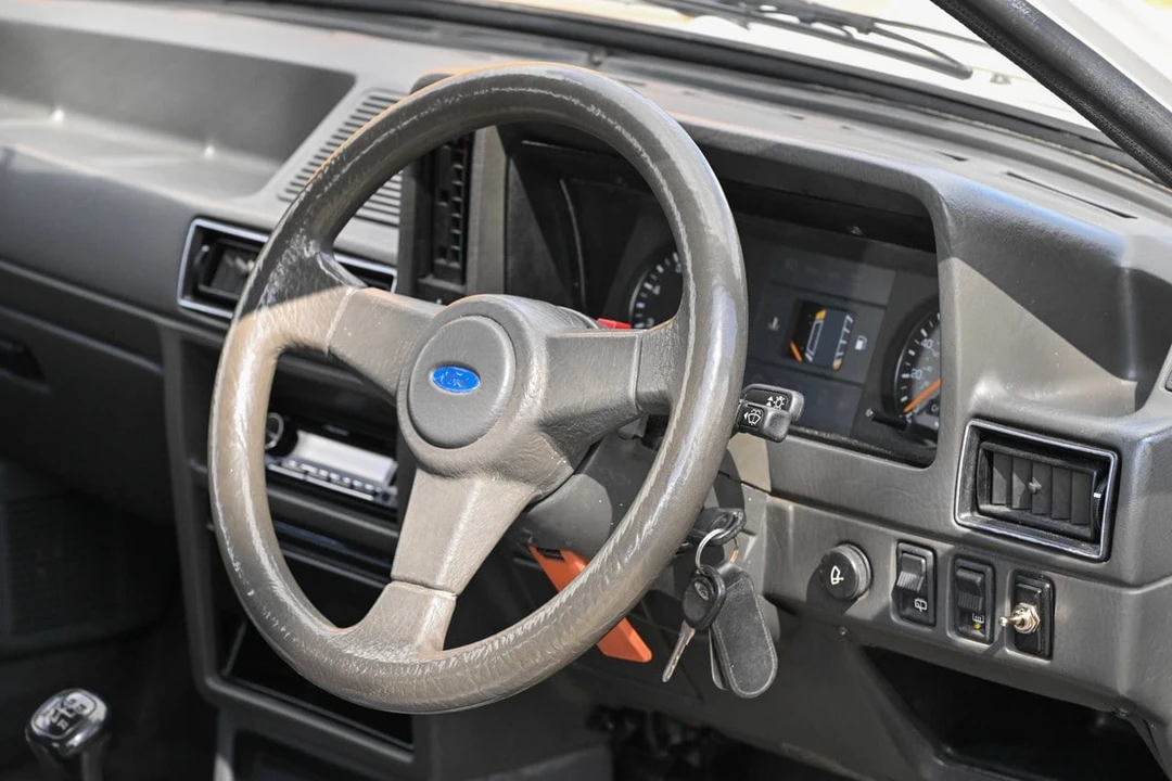 1985 Ford Escort - Image 27 of 30