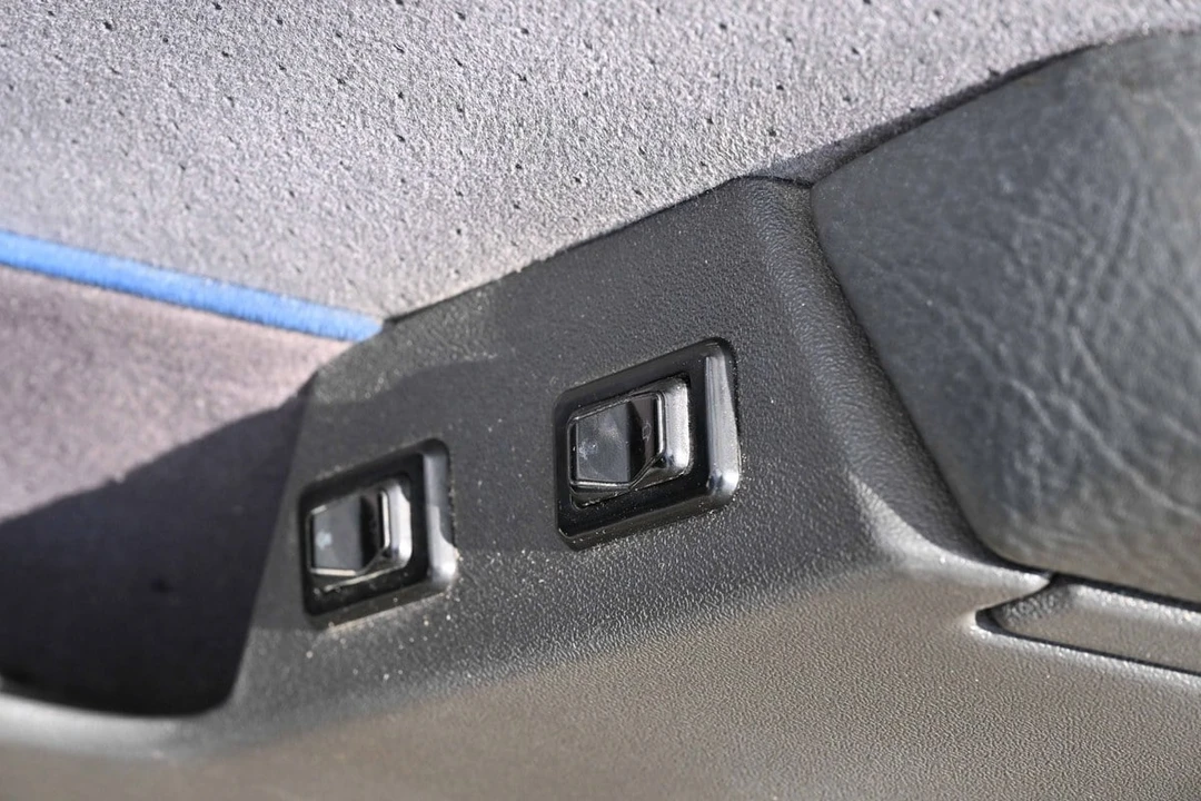 1985 Ford Escort - Image 29 of 30