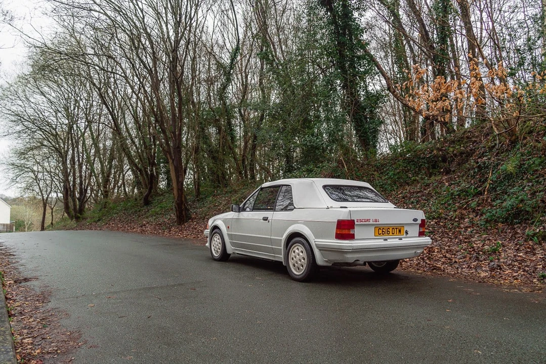 1985 Ford Escort - Image 14 of 30
