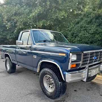 1985 Ford F-150 FX4 Pickup 2D 6 1/2 ft