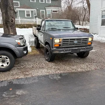 1985 Ford F-150 FX4 Pickup 2D 6 1/2 ft
