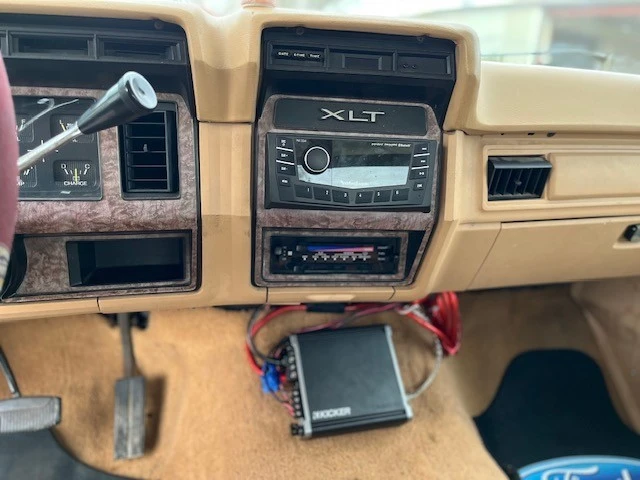 1985 Ford F-Series 7th Gen - Image 16 of 21