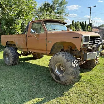 1985 Ford F-250 HD Long Bed