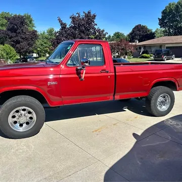 1985 Ford F-250 Long Bed