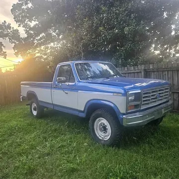1985 Ford F-250 Long Bed
