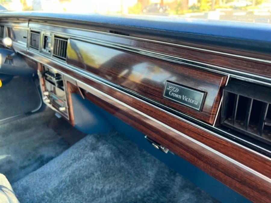 1985 Ford LTD - Image 20 of 25