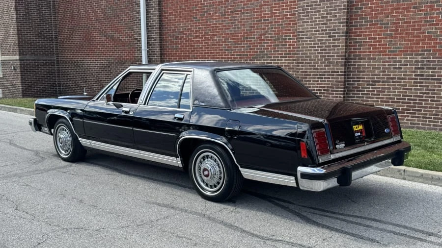 1985 Ford LTD - Image 3 of 14