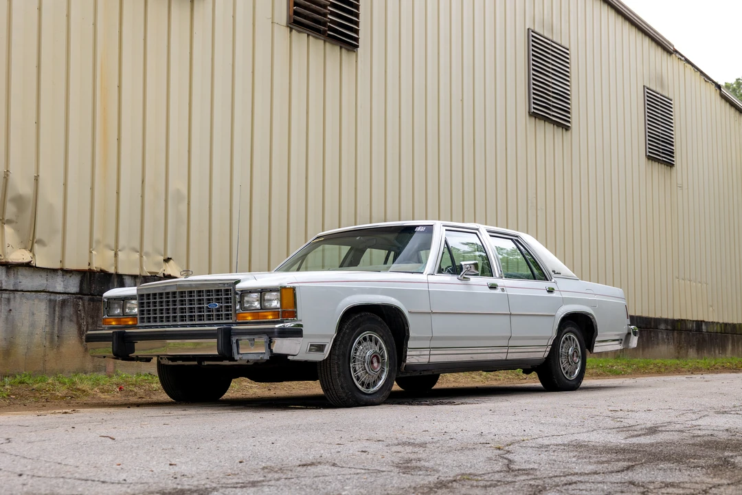 1985 Ford LTD - Image 2 of 31