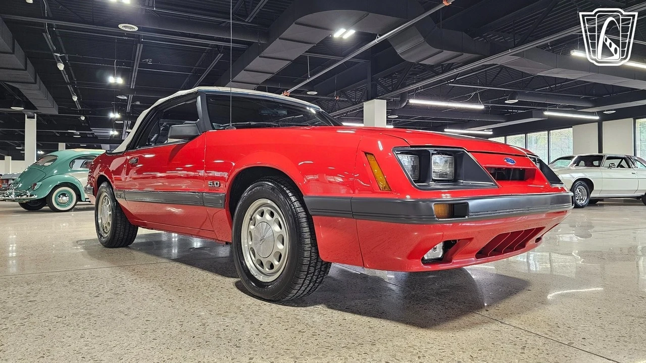 1985 Ford Mustang GT 3rd Gen - Image 16 of 21