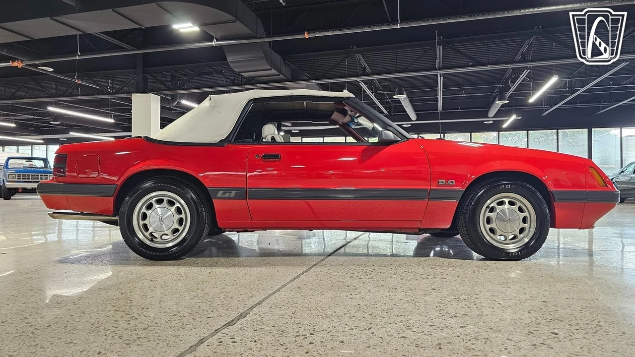 1985 Ford Mustang GT 3rd Gen - Image 14 of 21