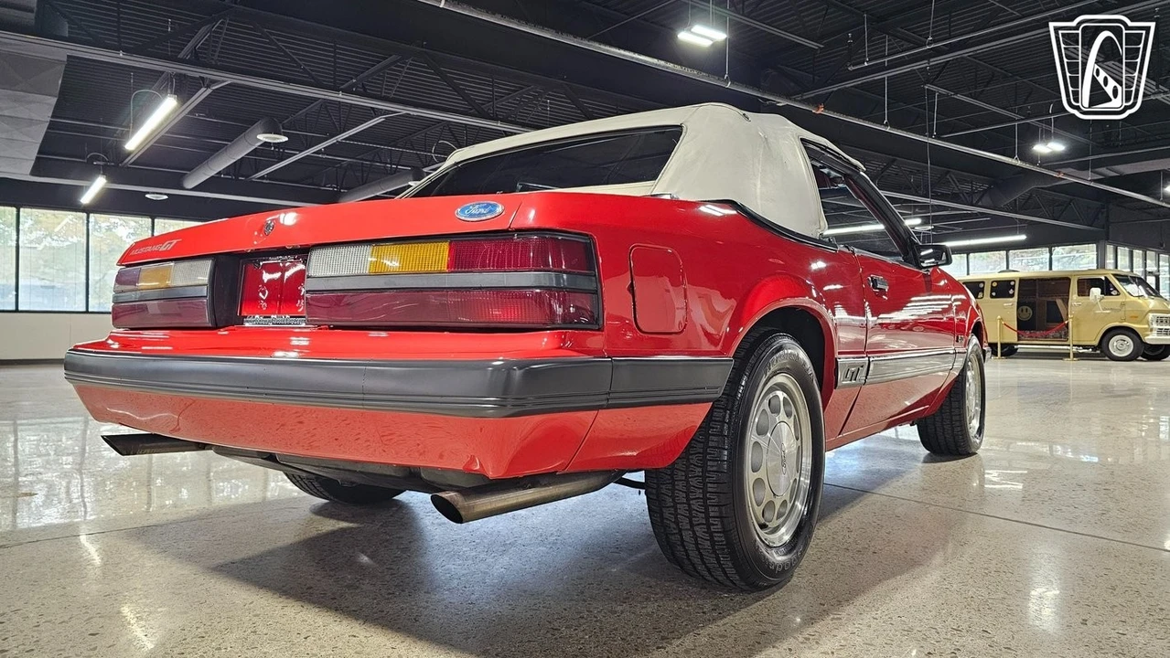1985 Ford Mustang GT 3rd Gen - Image 12 of 21