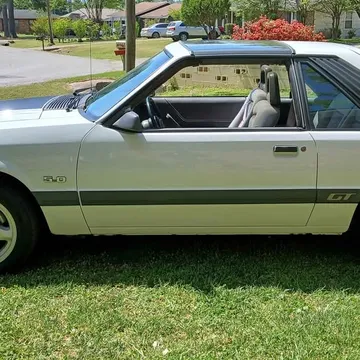 1985 Ford Mustang GT Coupe 2D