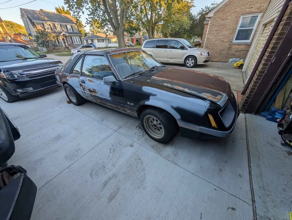 1985 Ford Mustang GT 3rd Gen - Image 2 of 8