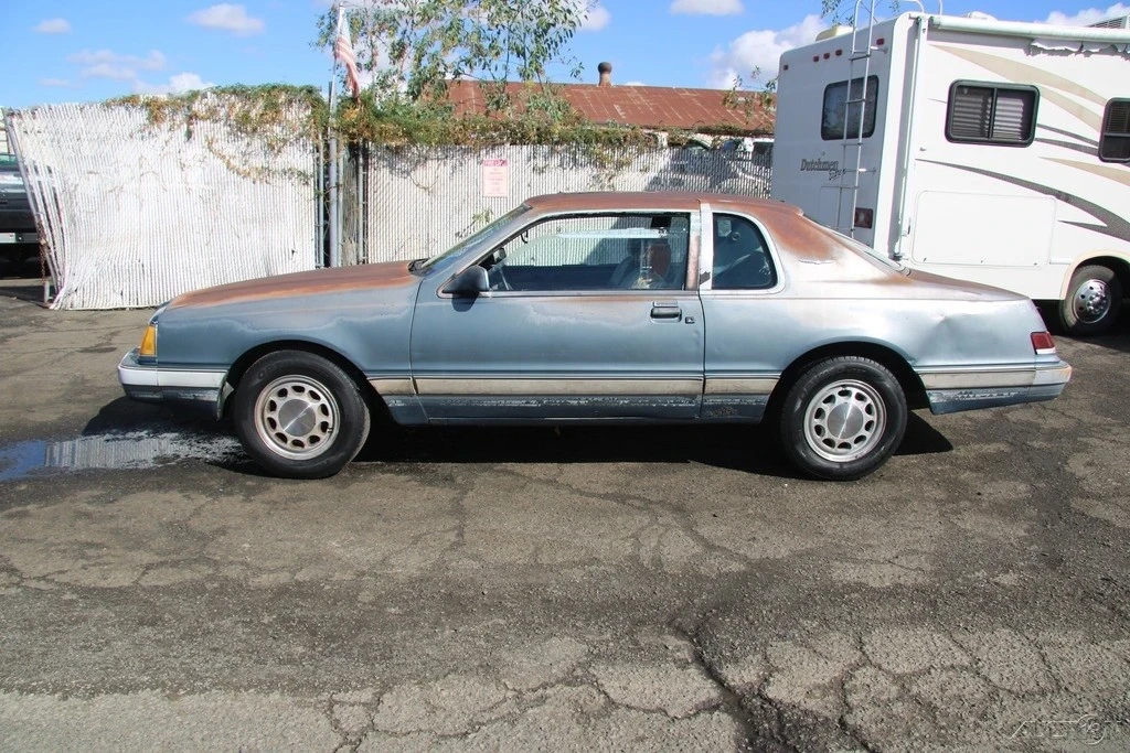 1985 Ford Thunderbird 8th Gen - Image 3 of 21
