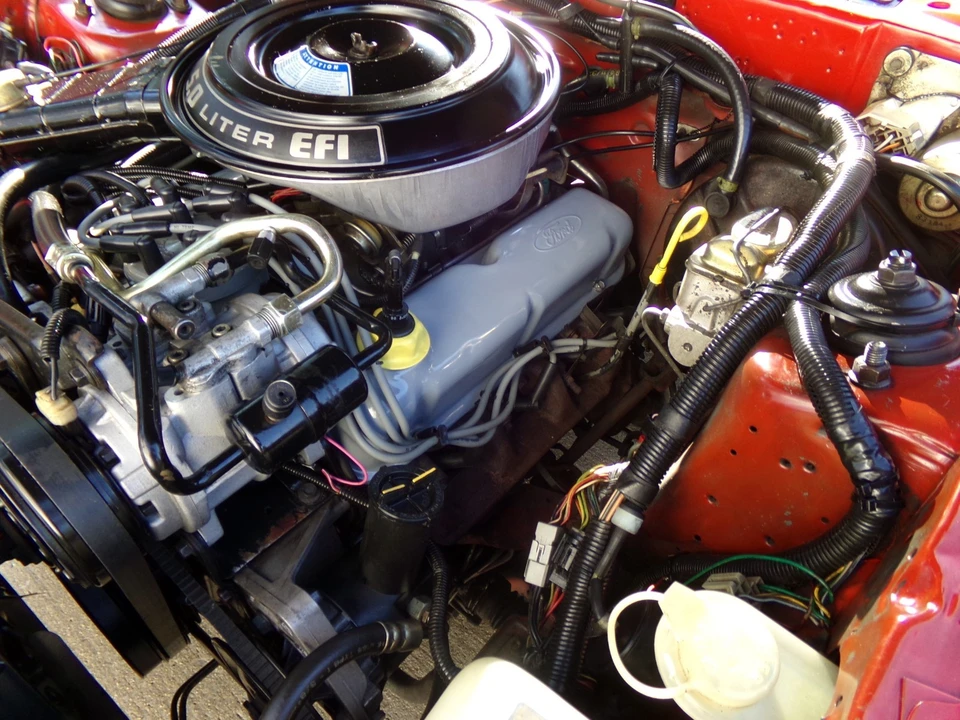 1985 Ford Thunderbird 8th Gen - Image 13 of 21