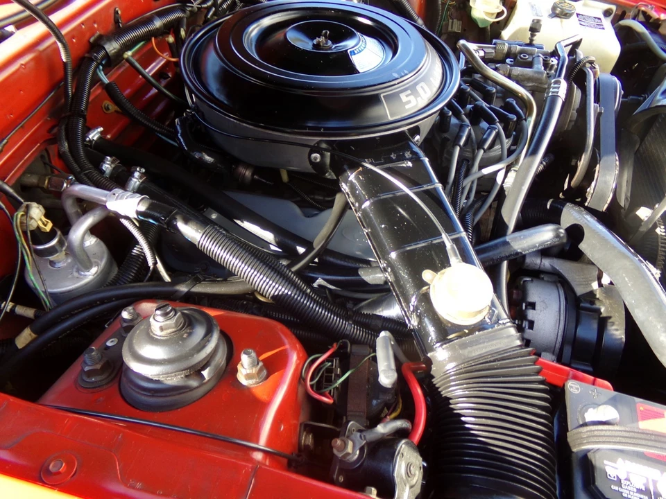 1985 Ford Thunderbird 8th Gen - Image 11 of 21