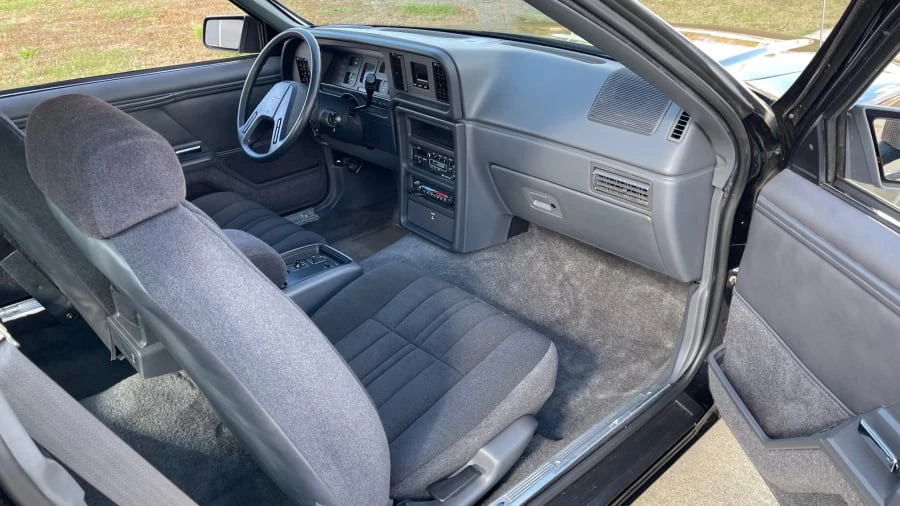 1985 Ford Thunderbird 9th Gen - Image 4 of 6