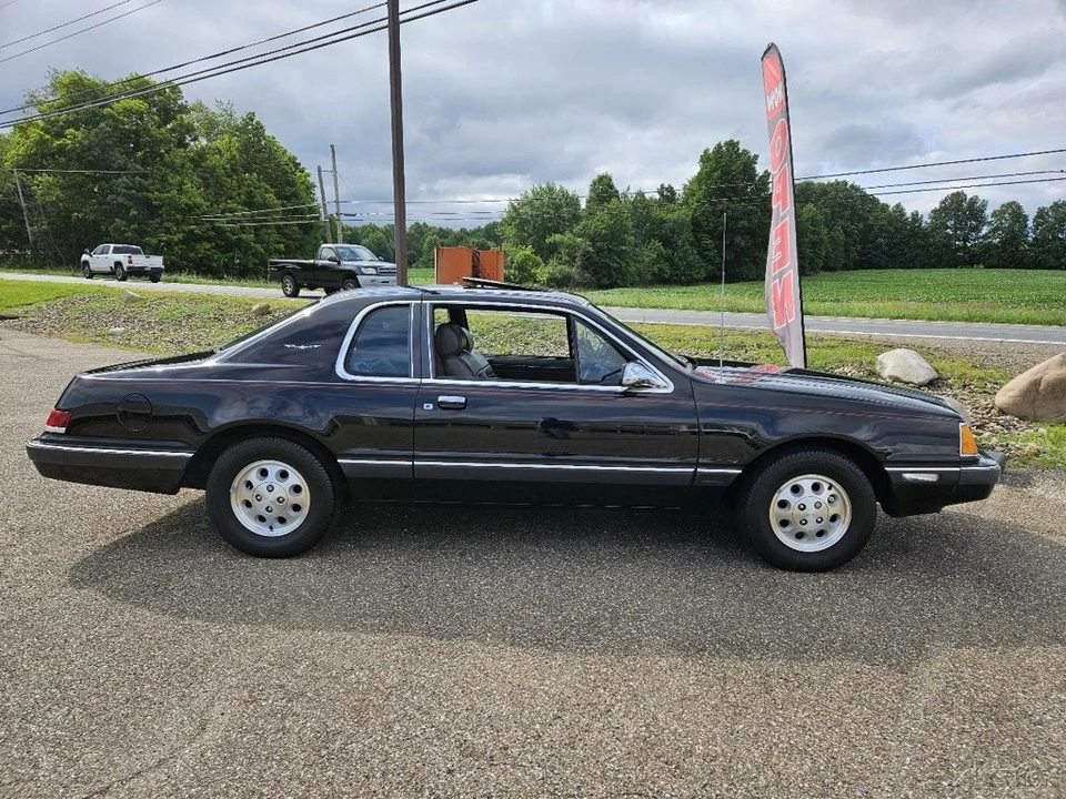 1985 Ford Thunderbird 9th Gen - Image 2 of 18