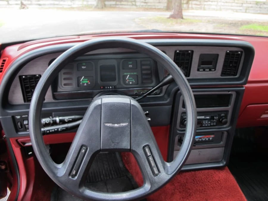 1985 Ford Thunderbird 9th Gen - Image 6 of 12