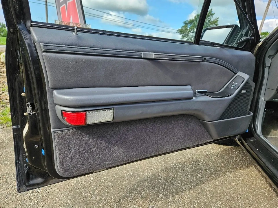 1985 Ford Thunderbird 9th Gen - Image 11 of 18