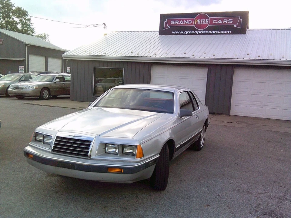 1985 Ford Thunderbird 9th Gen - Image 2 of 21