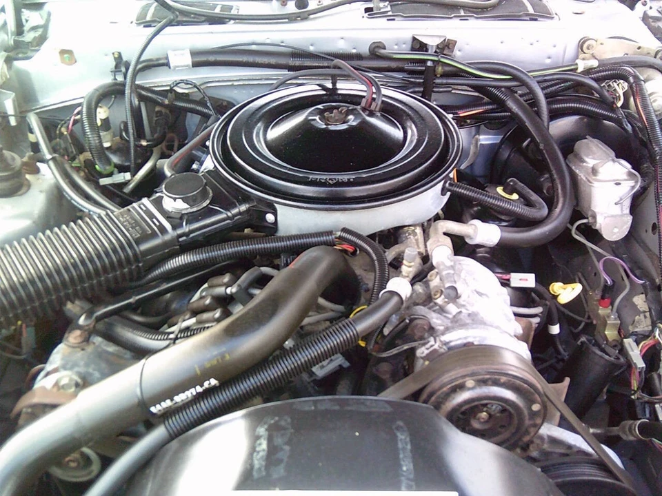 1985 Ford Thunderbird 8th Gen - Image 17 of 21
