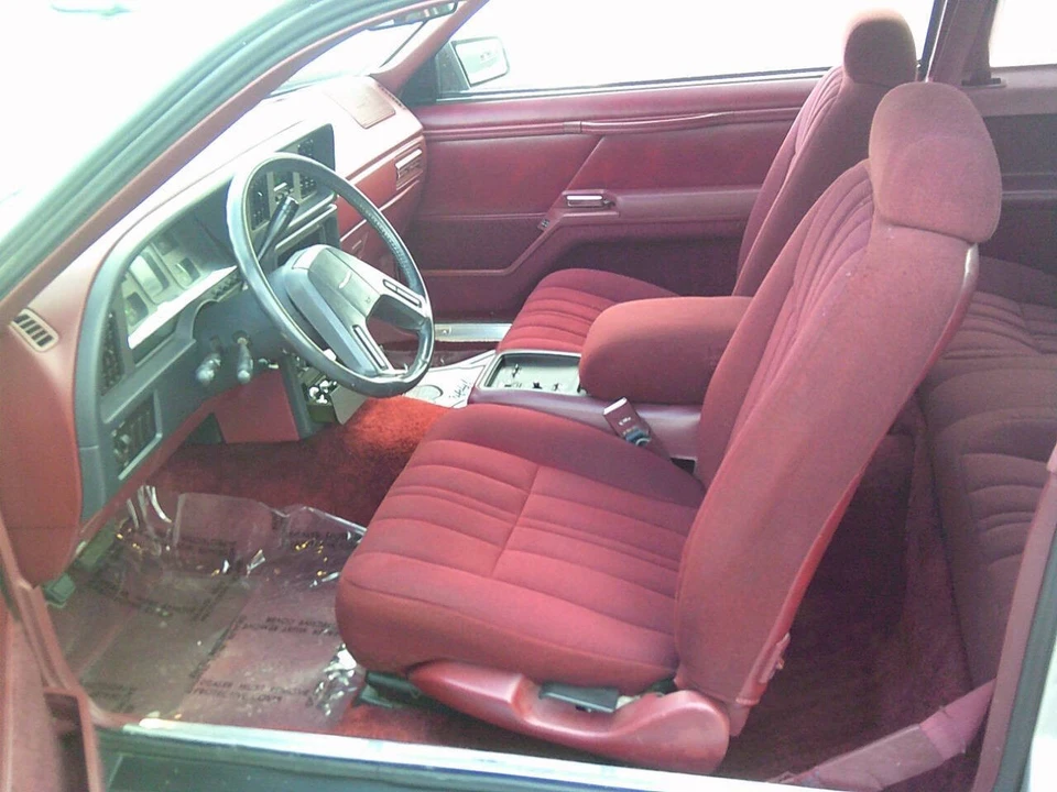 1985 Ford Thunderbird 8th Gen - Image 21 of 21