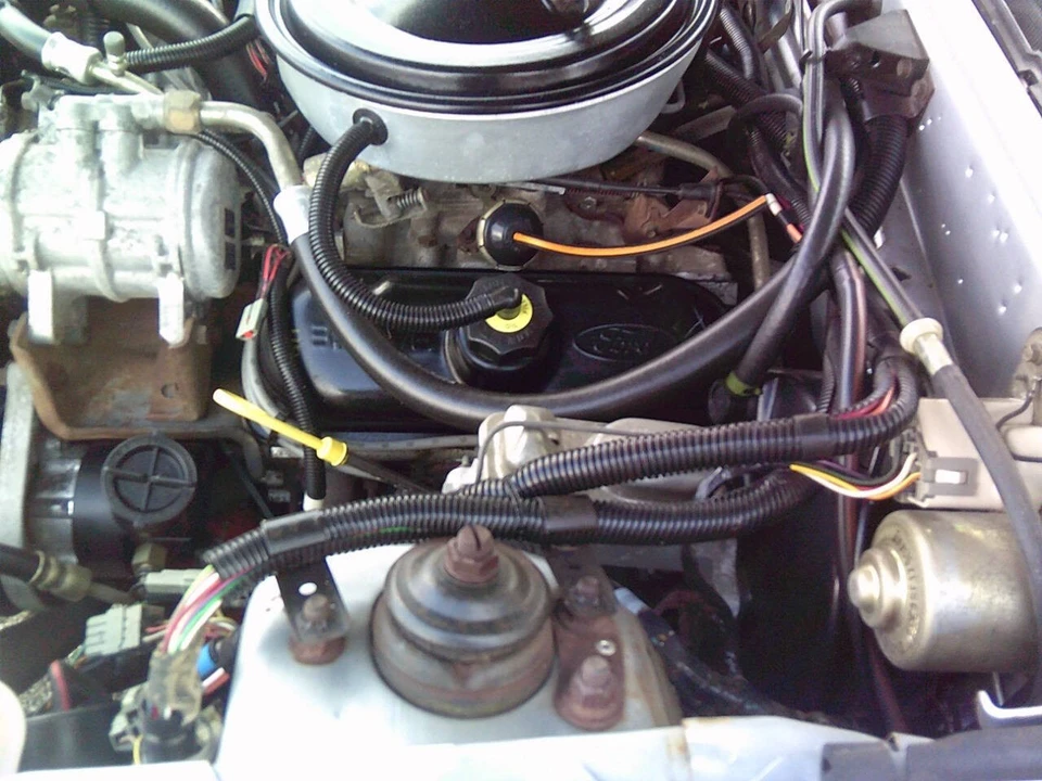 1985 Ford Thunderbird 8th Gen - Image 15 of 21