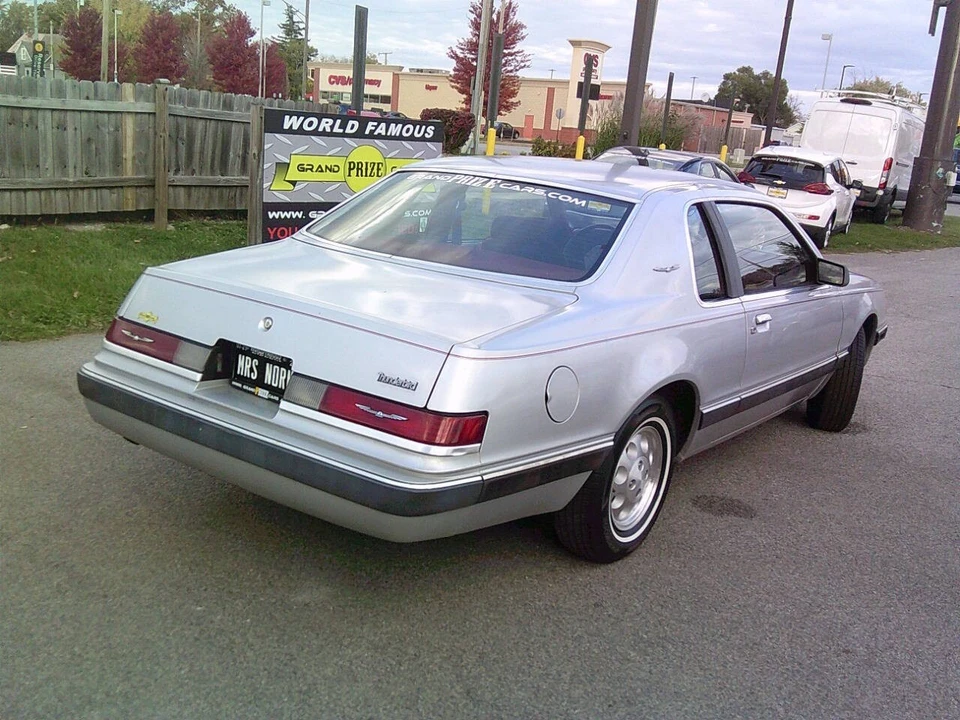 1985 Ford Thunderbird 8th Gen - Image 8 of 21