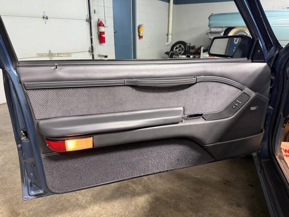 1985 Ford Thunderbird 9th Gen - Image 19 of 31