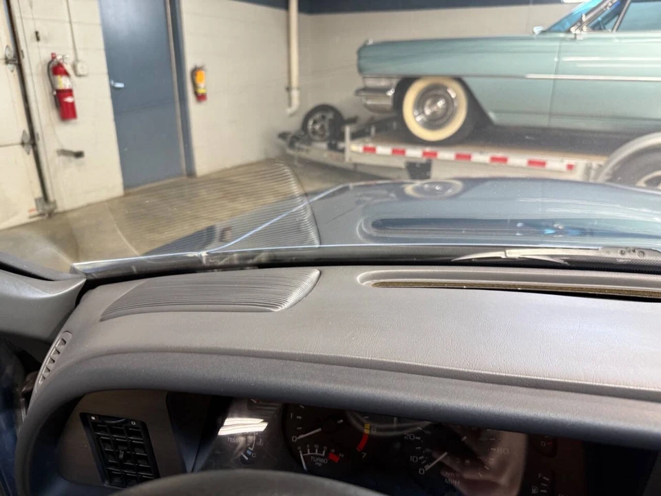1985 Ford Thunderbird 9th Gen - Image 28 of 31