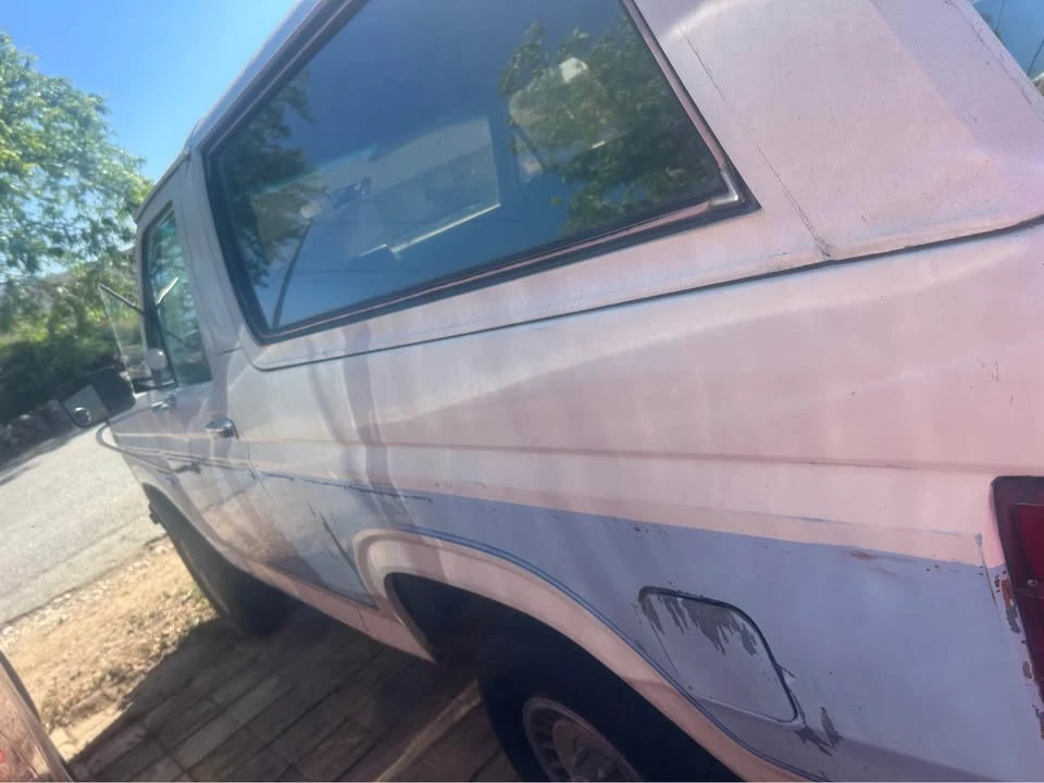 1985 Ford Bronco 3rd Gen - Image 2 of 12