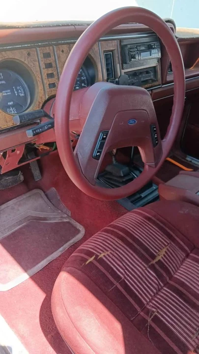 1985 Ford Bronco II - Image 7 of 8