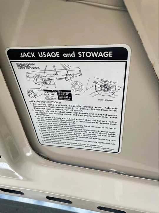 1985 Ford LTD - Image 2 of 8