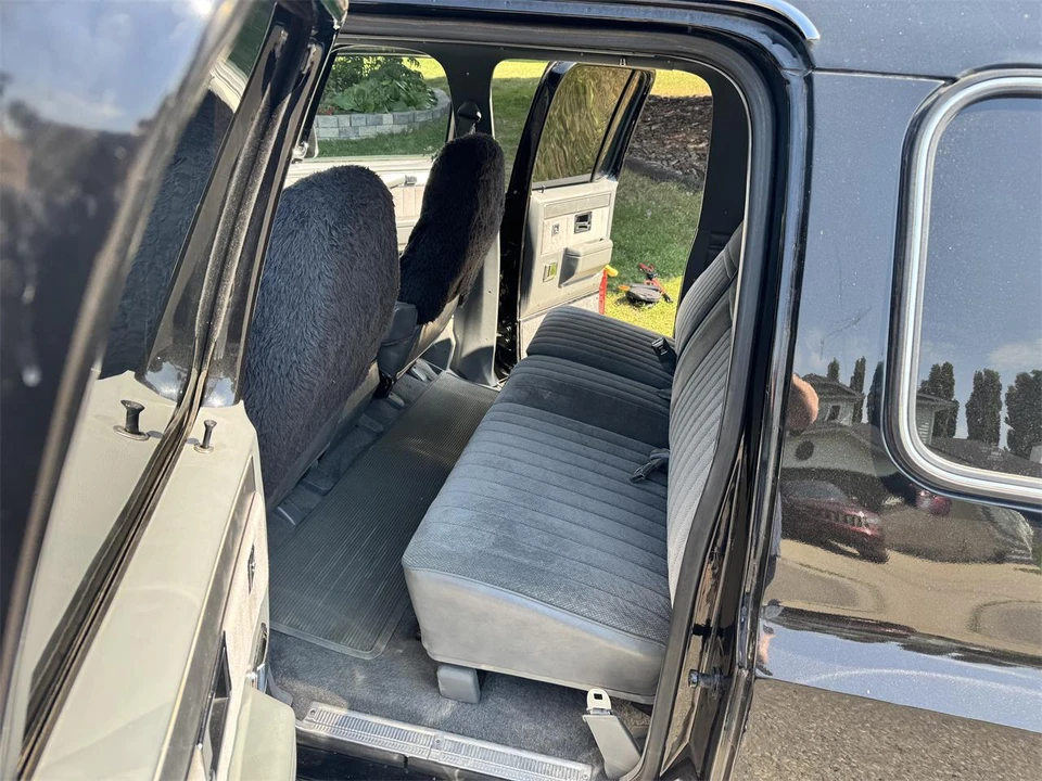 1985 GMC C/K 3rd Gen - Image 9 of 16